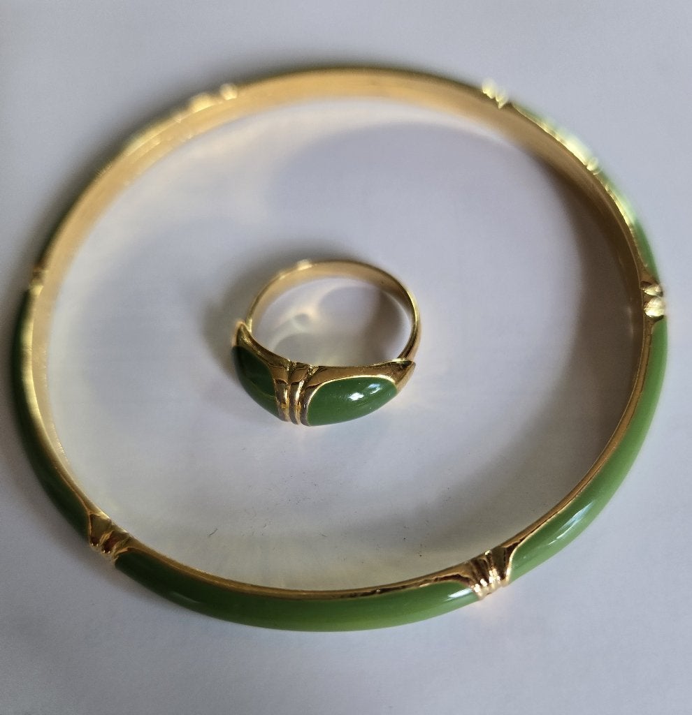 Armband en ring met Chinese groene jade look jaren 80, Ophalen of Verzenden, Zo goed als nieuw, Goud, Overige materialen