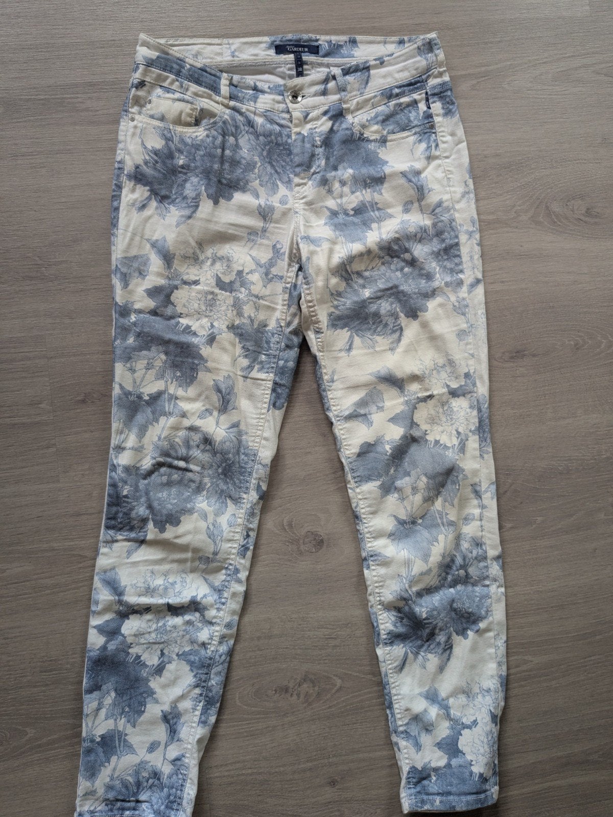 Atelier Gardeur broek met bloemenprint - Maat 38, Maat 38/40 (M), Blauw, Zo goed als nieuw, Lang
