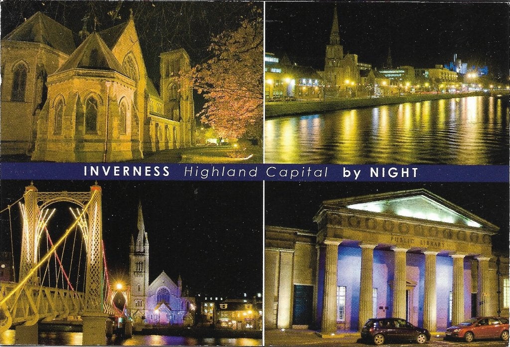 Ansichtkaart  	Inverness (Schotland)	bij nacht	4-luik, Ophalen of Verzenden, 1980 tot heden, Gelopen, Engeland
