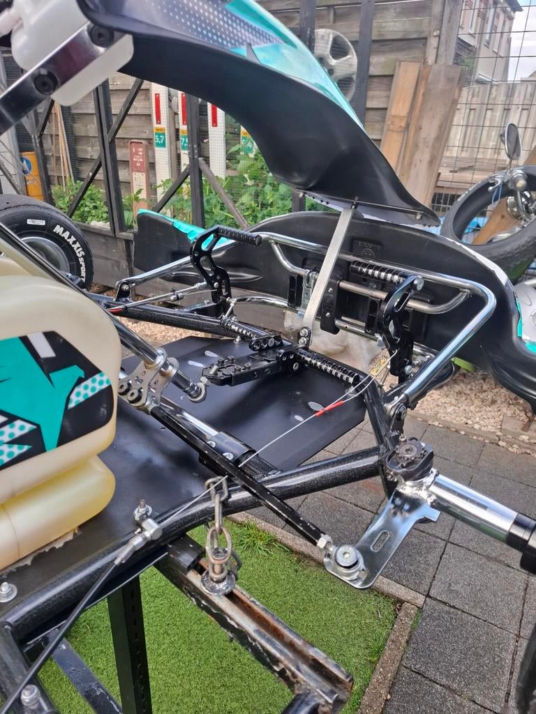 Falcon Chartlotte met Honda 200cc 12pk Senior frame, Ophalen, Zo goed als nieuw, Kart