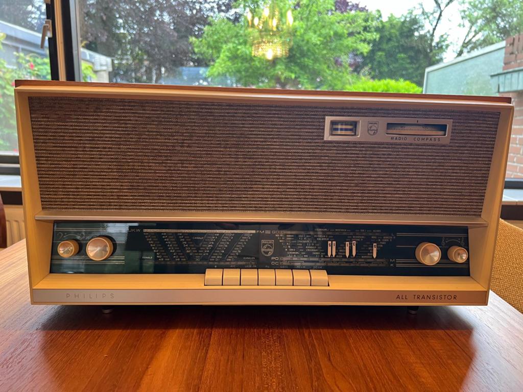 Vintage Philips Radio B5W32AT All transistor –Jaren 60 Werkt, Audio, Tv en Foto, Radio's, Ophalen, Zo goed als nieuw