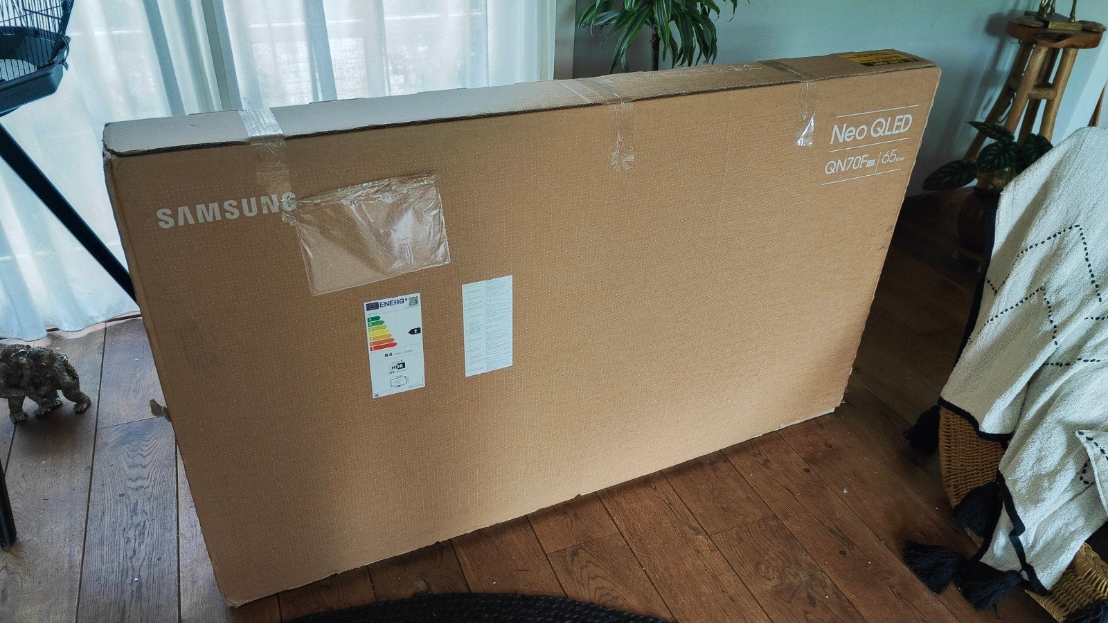 Lege doos Samsung Neo QLED 65 inch TV (QN70F), Ophalen, Gebruikt