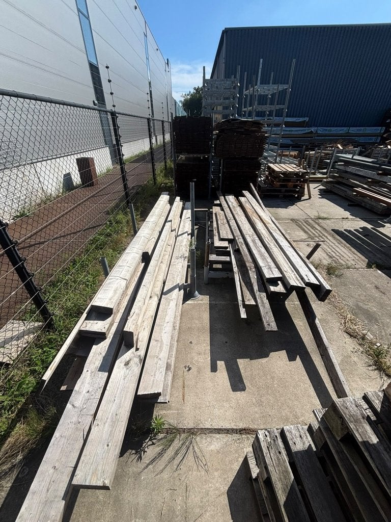 Partij Balken en steigerplanken gebruikt voor betonbekisting, Ophalen, Gebruikt, 250 cm of meer, Balken