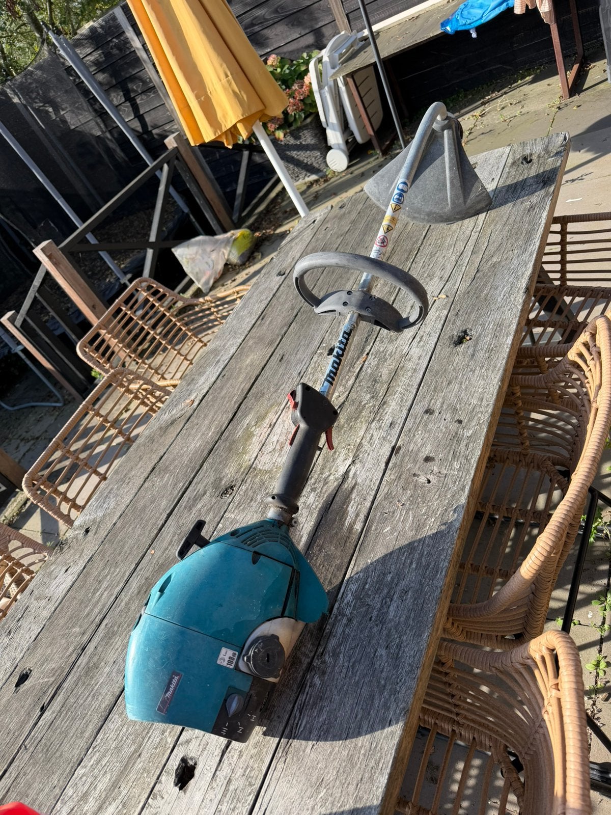 Makita bosmaaier 2takt, Ophalen, Zo goed als nieuw, Benzine