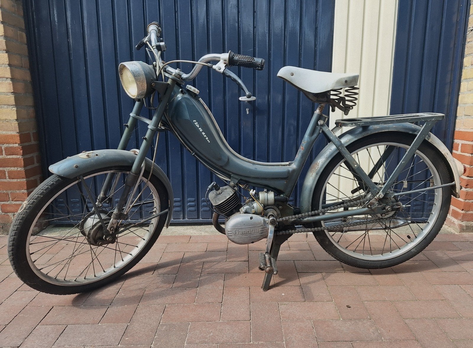 Flandria bromfietsen, model EuroLuxe, inclusief onderdelen, Maximaal 45 km/u, 0 versnellingen, 49 cc, Ophalen