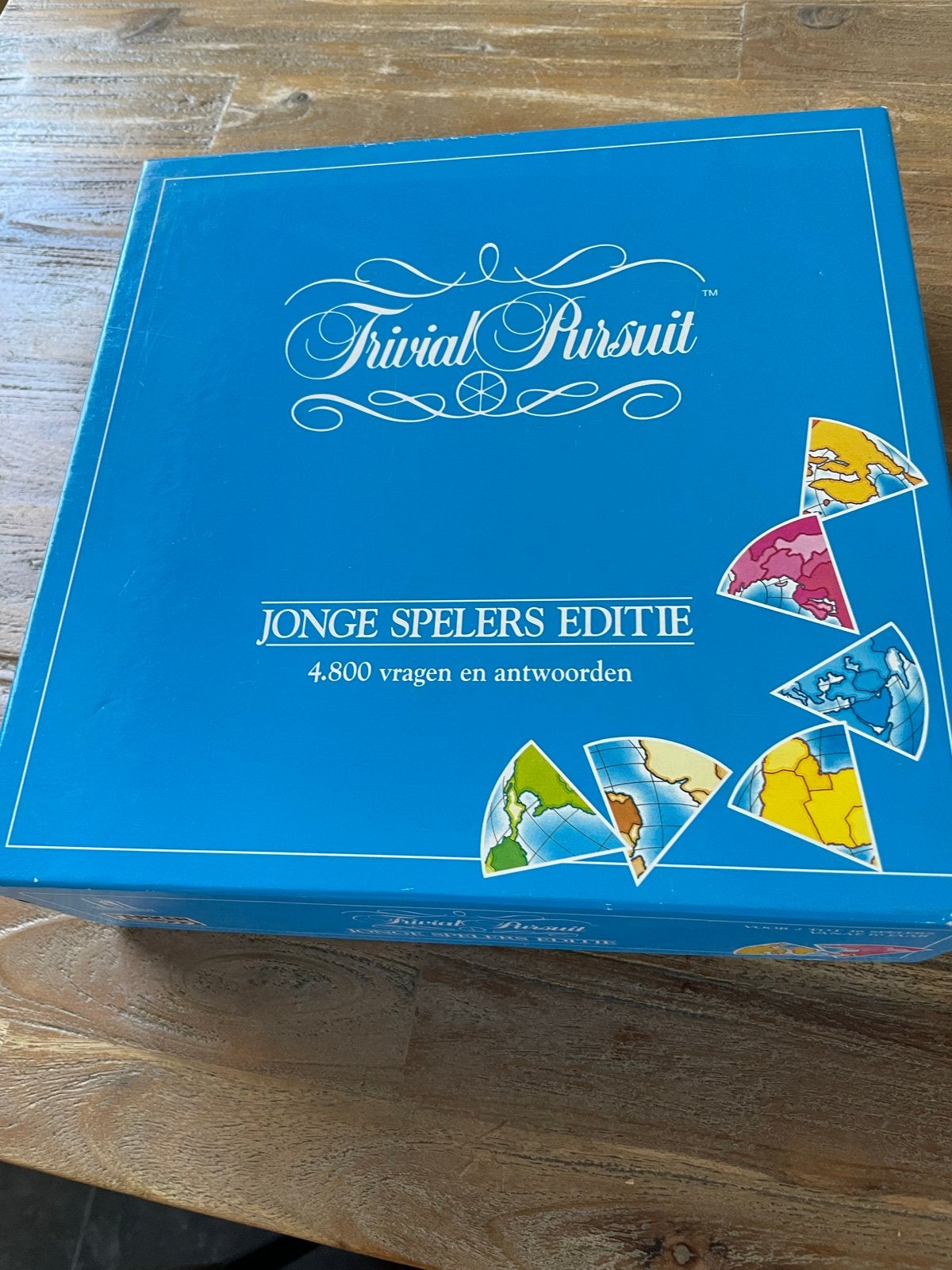 Trivial Pursuit Jonge Spelers Editie - Parker, Ophalen of Verzenden, Gebruikt