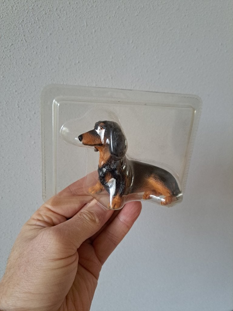 Teckel Hond Kunsthars Qualitats Siegel Ongeopend 15 cm, Ophalen of Verzenden, Nieuw, Hond of Kat, Beeldje of Figuurtje