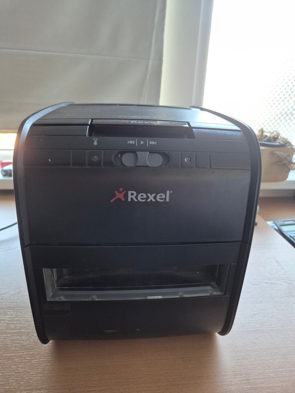 Rexel Auto+ 60X papierversnipperaar, Ophalen of Verzenden, Gebruikt