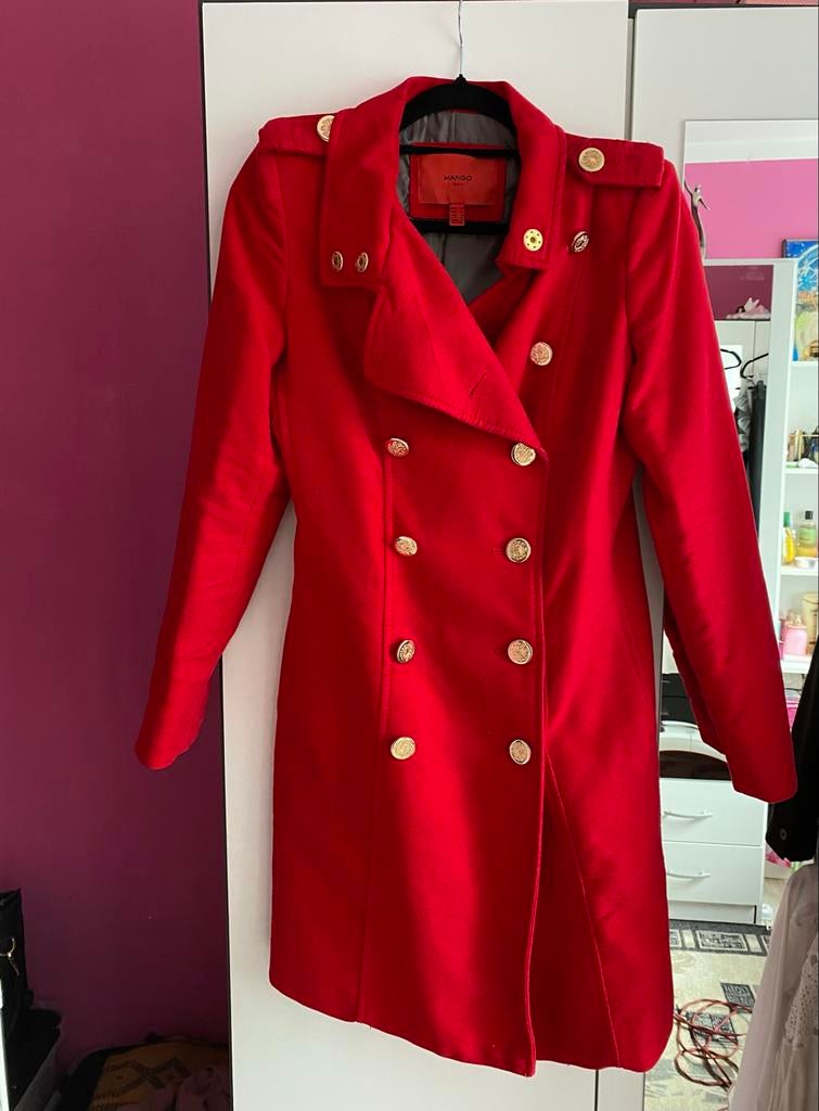 Mango rode mantel met gouden knopen, Kleding | Dames, Ophalen of Verzenden, Zo goed als nieuw, Maat 38/40 (M), Rood