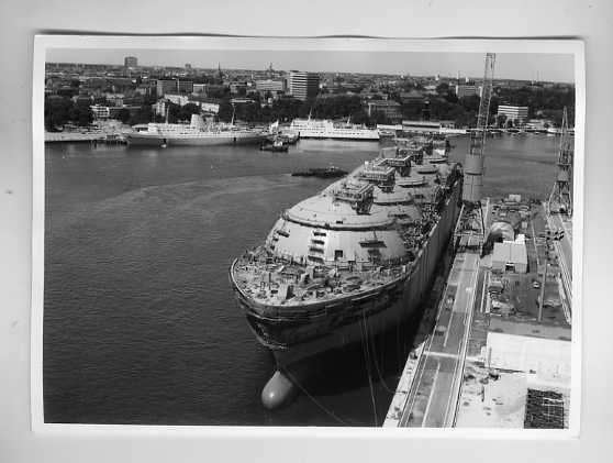 scheepvaart-foto-KIEL?, Verzamelen, Scheepvaart, Ophalen of Verzenden, Zo goed als nieuw, Motorboot, Boek of Tijdschrift