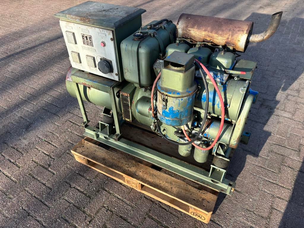 17 KVA aggregaat 230/400 Volt Slavia diesel generator, Ophalen, Gebruikt, Elektrisch startend, Dieselolie