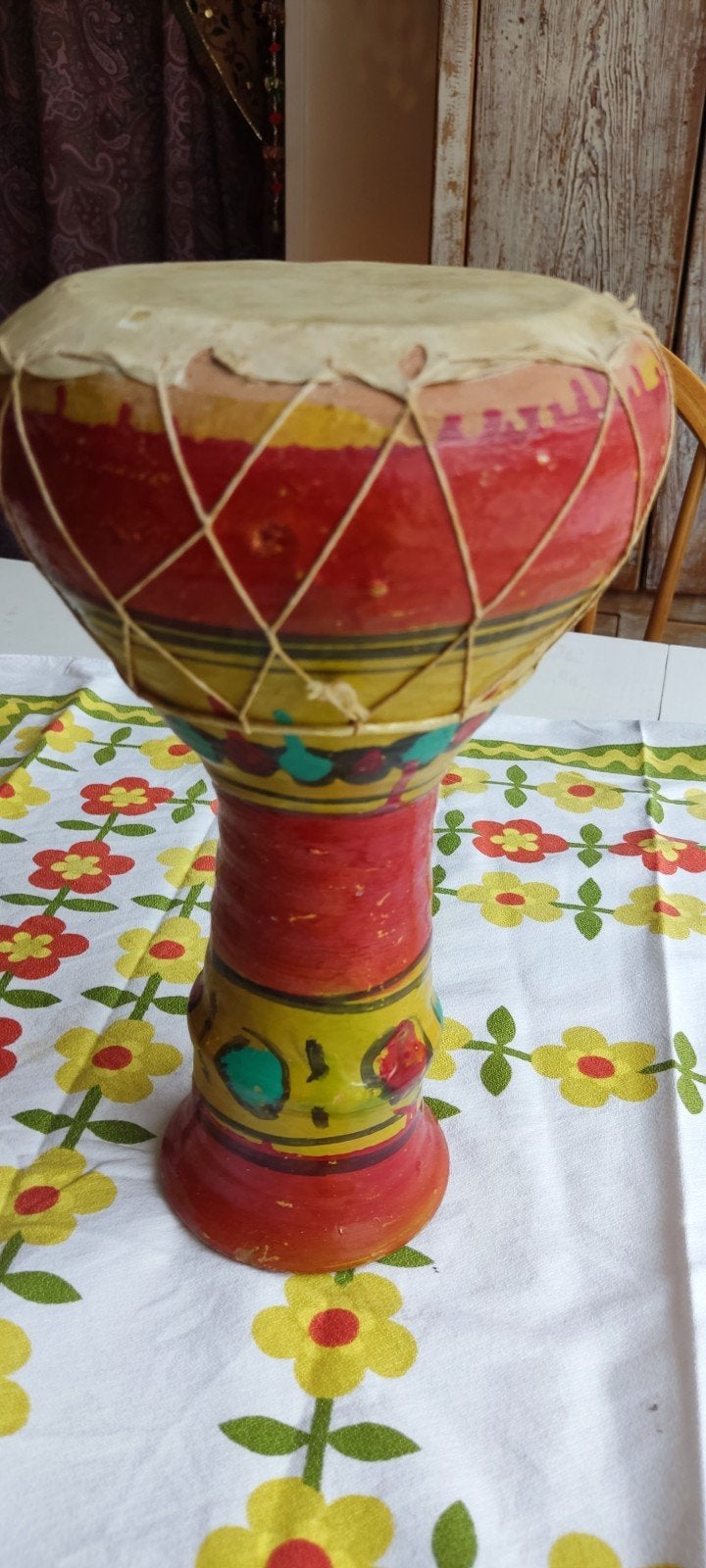 Handgemaakte Afrikaanse Klei Trommel - Decoratief, Muziek en Instrumenten, Percussie, Ophalen of Verzenden