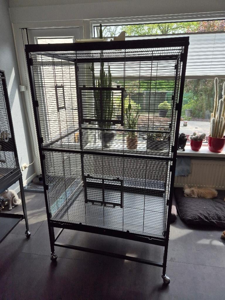 Montana paradiso 90 z.g.a.n, Ophalen, Zo goed als nieuw, Metaal, Vogelkooi