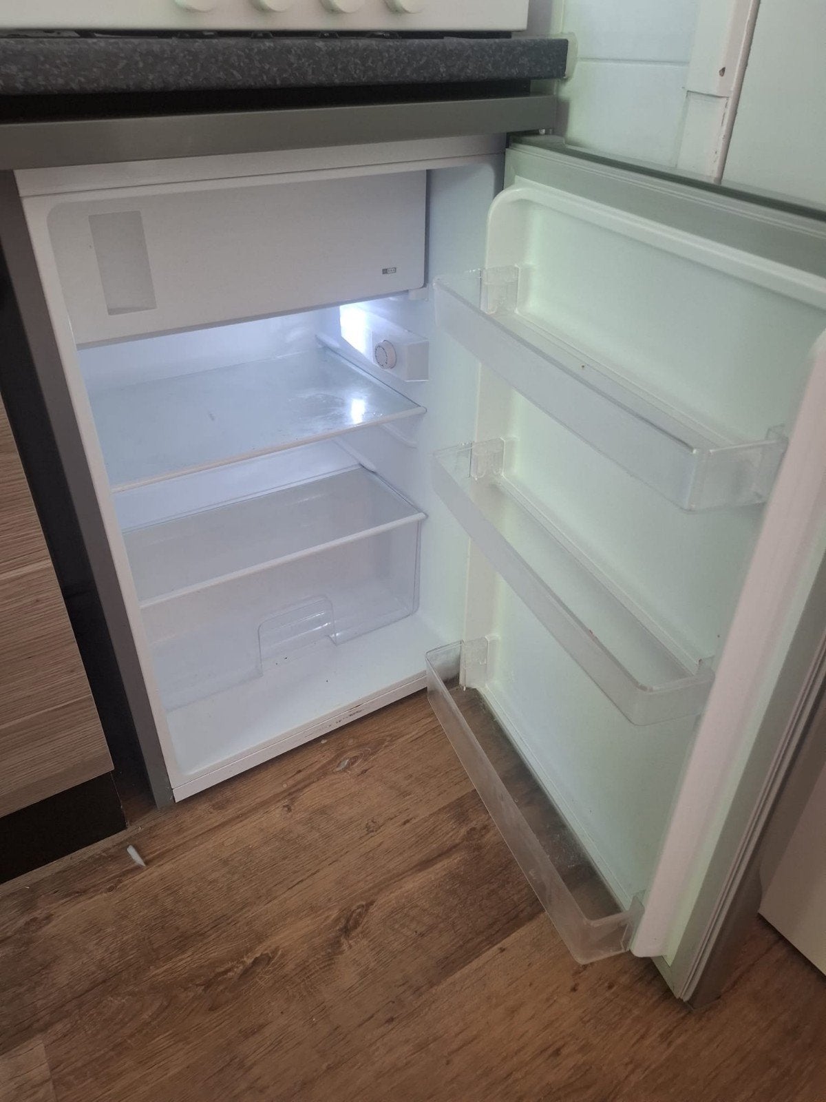 Mooie zilveren koelkast met vriesvak, Ophalen, Minder dan 85 cm, 200 liter of meer, Zo goed als nieuw