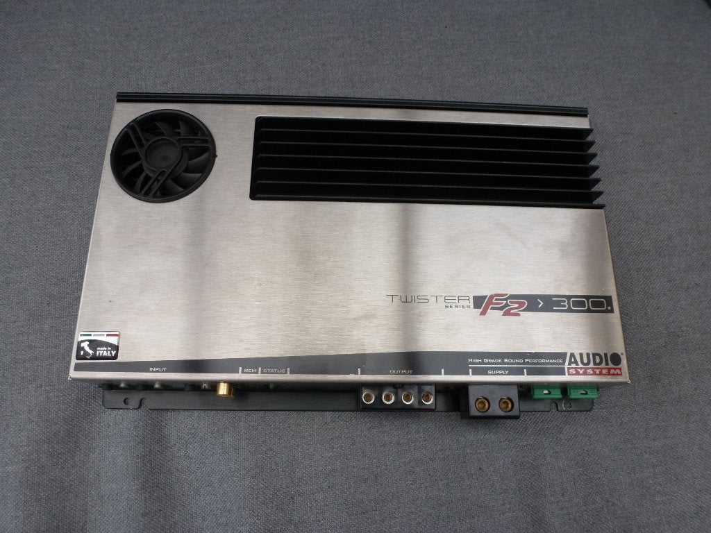Audio System Twister f2-300 Versterker 2/1 Kanaal, Auto diversen, Autospeakers, Ophalen, Gebruikt