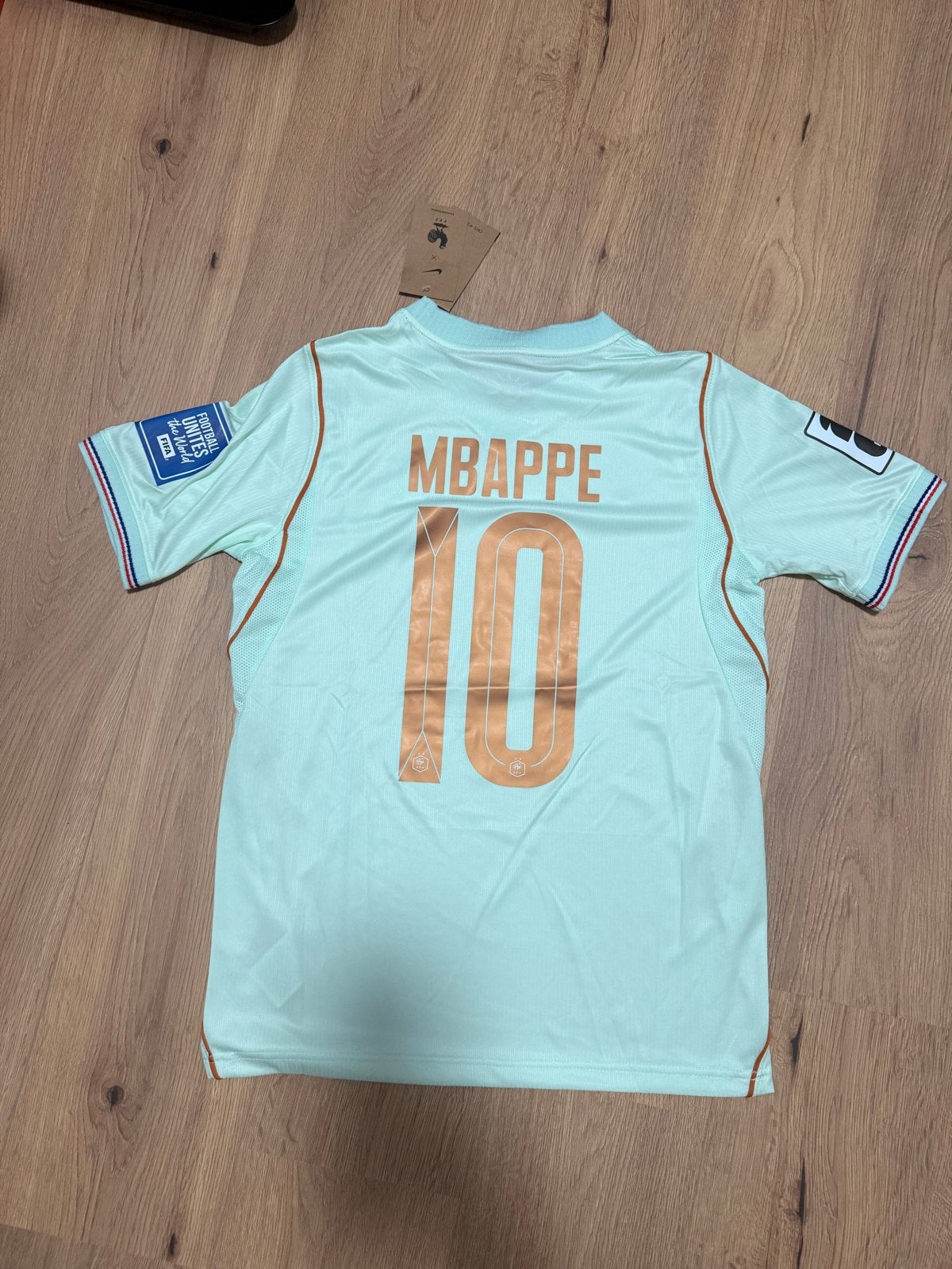 Frankrijk voetbalshirt Mbappe #10 - Nieuw - Maat S, Ophalen of Verzenden, Nieuw, Maat 46 (S) of kleiner, Groen