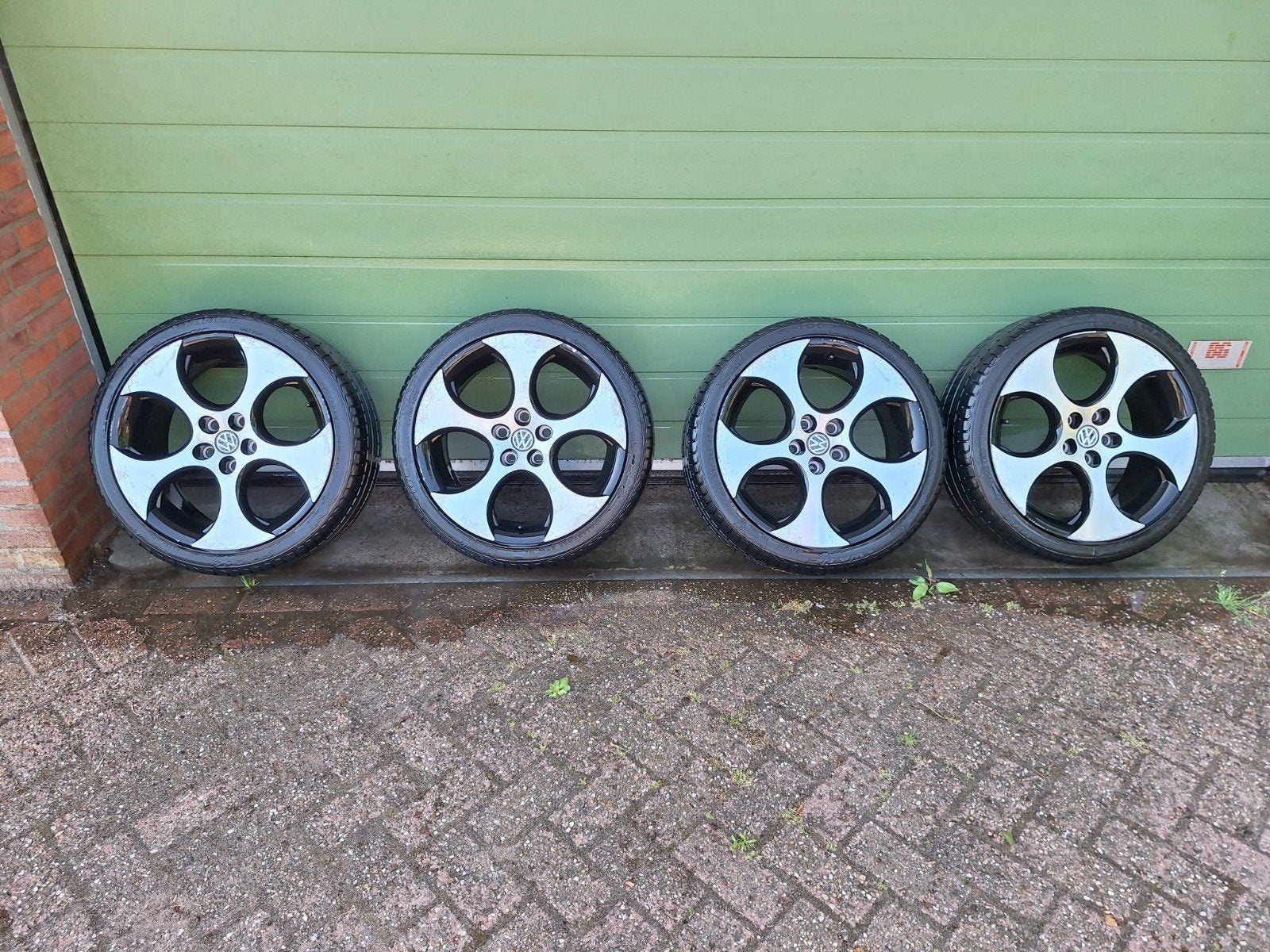 VW Golf 6 GTI velgen met banden - 18 inch, Auto-onderdelen, Ophalen, 18 inch, Gebruikt, Banden en Velgen