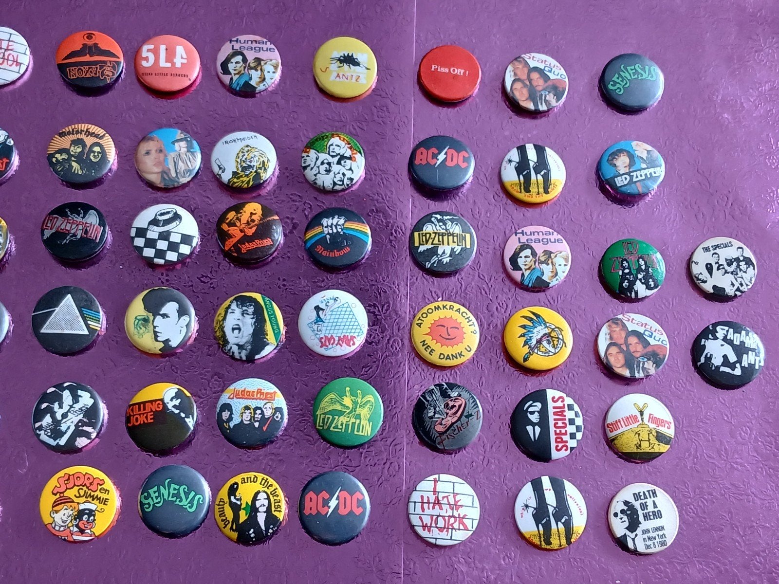Popmuziek buttons jaren 80, Verzamelen, Speldjes, Pins en Buttons, Ophalen of Verzenden, Overige onderwerpen
