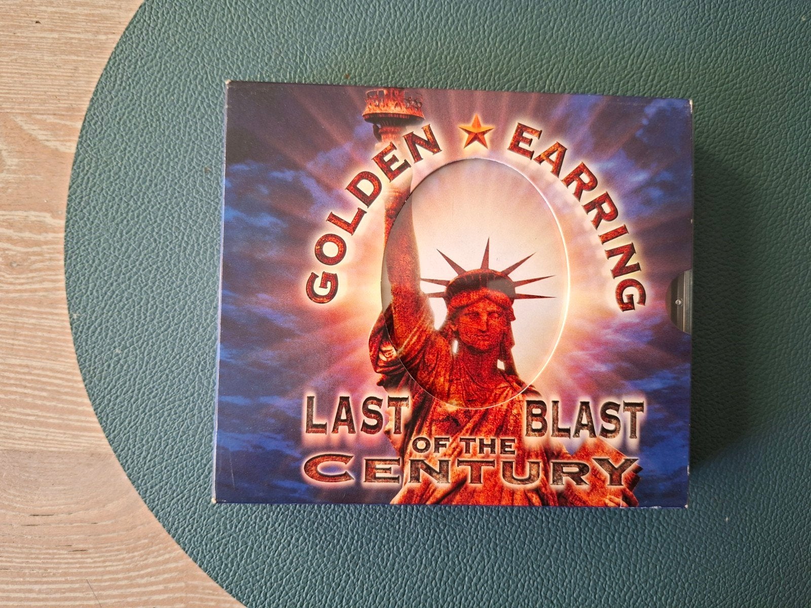 golden earring last blast of the century 2cd, Ophalen of Verzenden, Zo goed als nieuw, Poprock