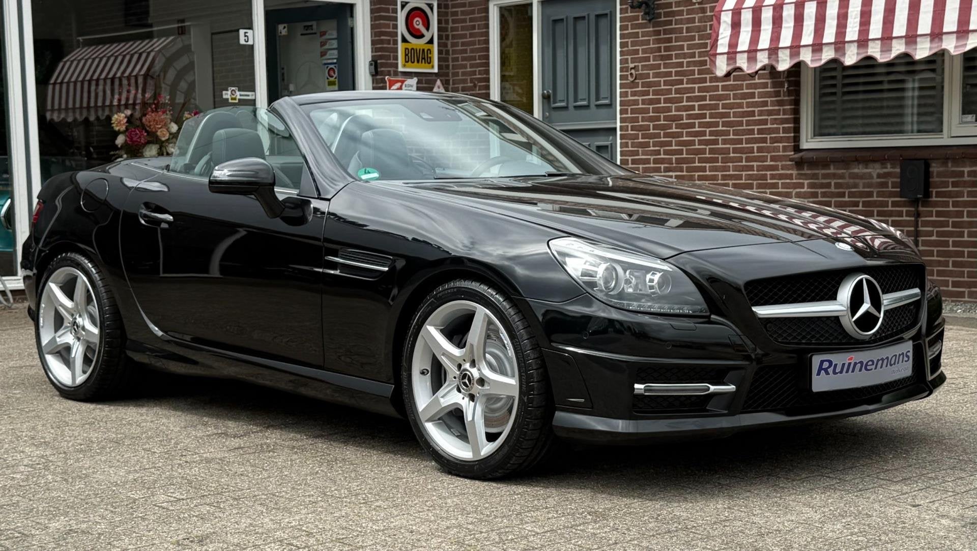 Mercedes-Benz SLK-klasse 350 AMG / HARMAN / ILS / AIRSCARF, Auto's, Automaat, Achterwielaandrijving, Zwart, Bedrijf