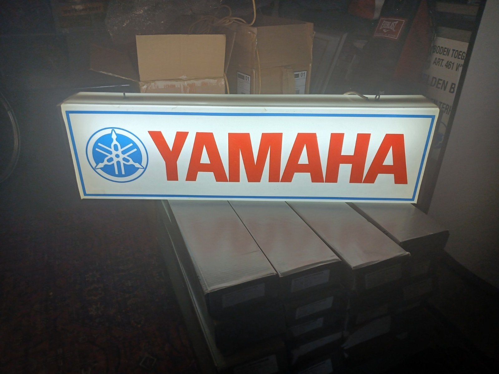yamaha dealer lichtreclame, Verzamelen, Ophalen of Verzenden, Lichtbak of (neon) lamp