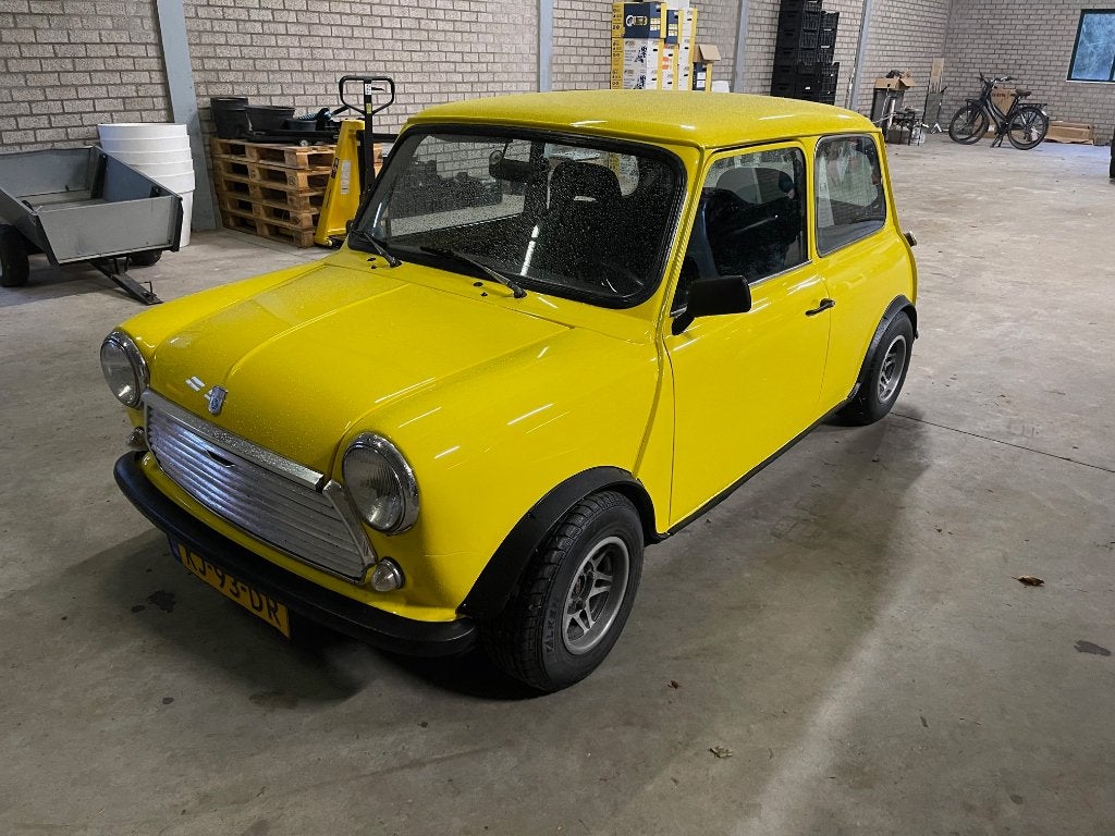 Mini cooper 1000 1.0 HLE 1983 Geel met hele verzameling, Voorwielaandrijving, Stof, 4 cilinders, 620 kg