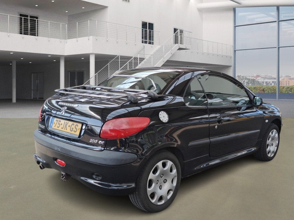 Peugeot 206 CC 1.6-16V, Gebruikt, 4 cilinders, Cabriolet, 4 stoelen