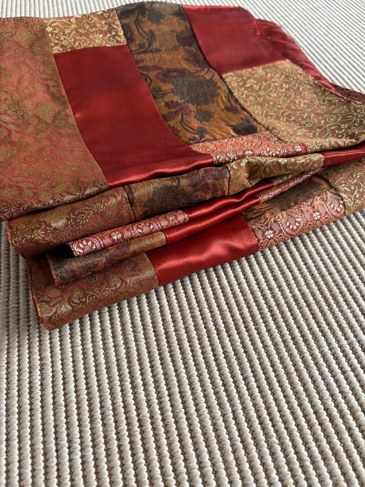 Tafelloper en 4 placemats uit India, Ophalen of Verzenden, Zo goed als nieuw, Oranje, Tafelkleed of Tafelzeil
