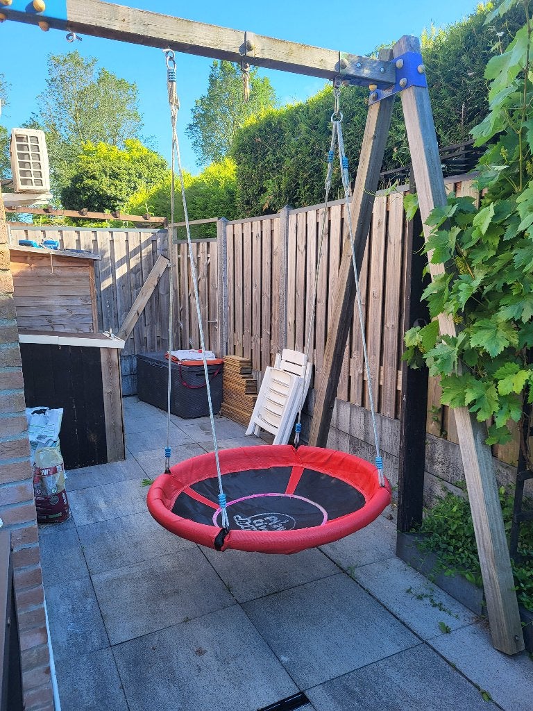 Buiten schommel met nestschommel en gewone schommel, Ophalen, Gebruikt, Schommel