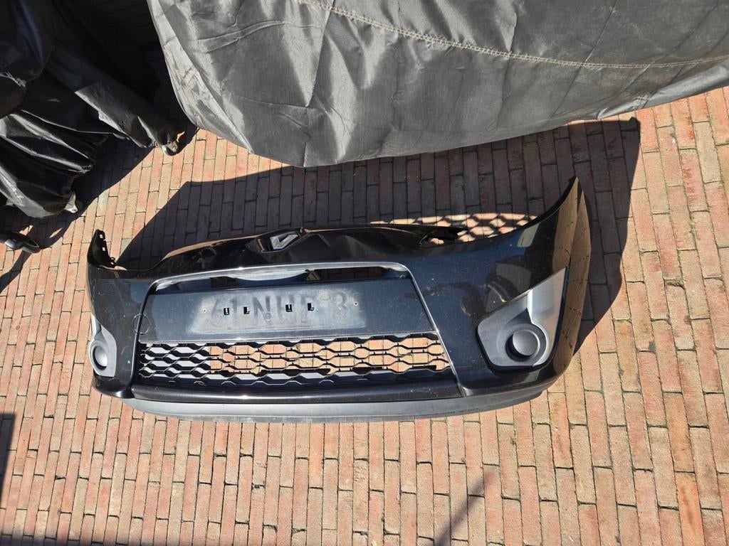 Bumper Renault Twingo GT - Zwart Voorbumper bumper voor 2007, Gebruikt, Ophalen of Verzenden, Bumper, Renault