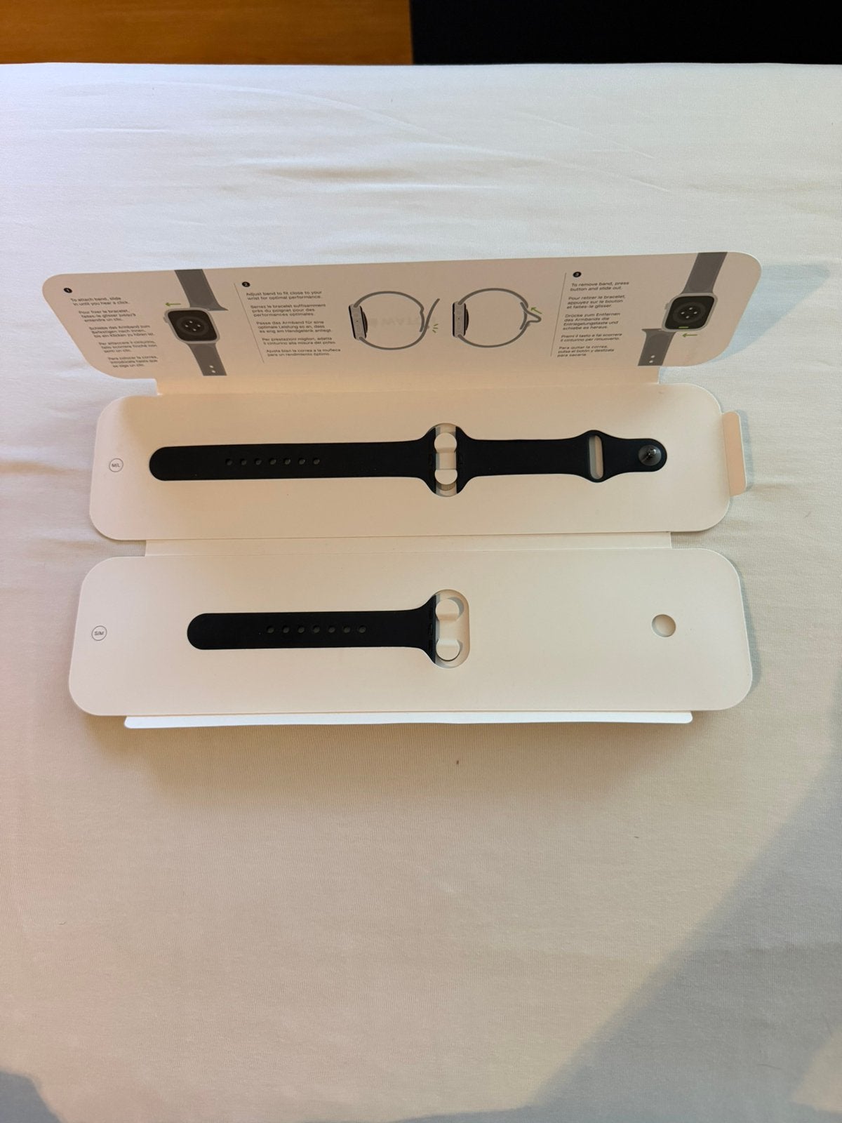 Foto 7 van Apple Watch SE (2022) 4G 40mm Midnight Aluminium 96% accu