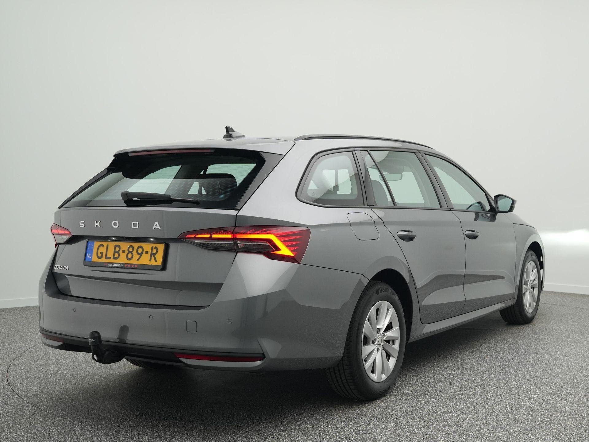 Skoda Octavia Combi 1.5 TSI 115pk MHEV Business Edition | Tr, Auto's, Stof, Euro 6, 4 cilinders, 700 kg