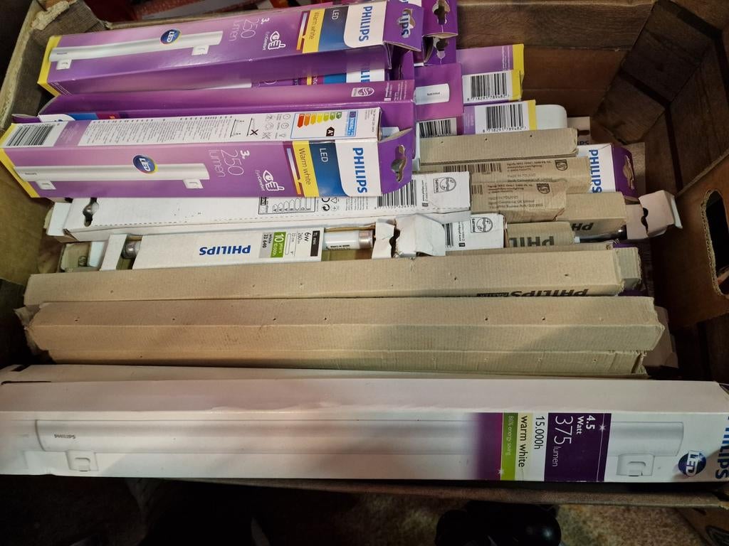88 diverse Philips LED buizen, 30 tot 60 watt, Overige typen, Nieuw, Overige fittingen