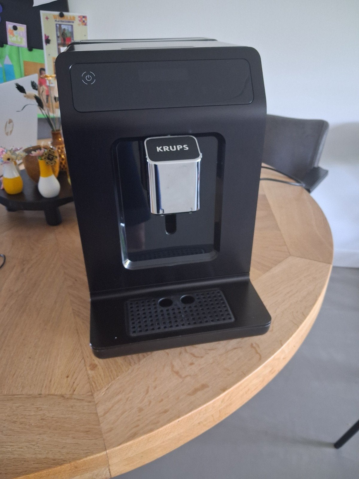 Krups Evidence Plus EA8948 Koffiemachine, Witgoed en Apparatuur, Koffiezetapparaten, Ophalen, Afneembaar waterreservoir, Gebruikt