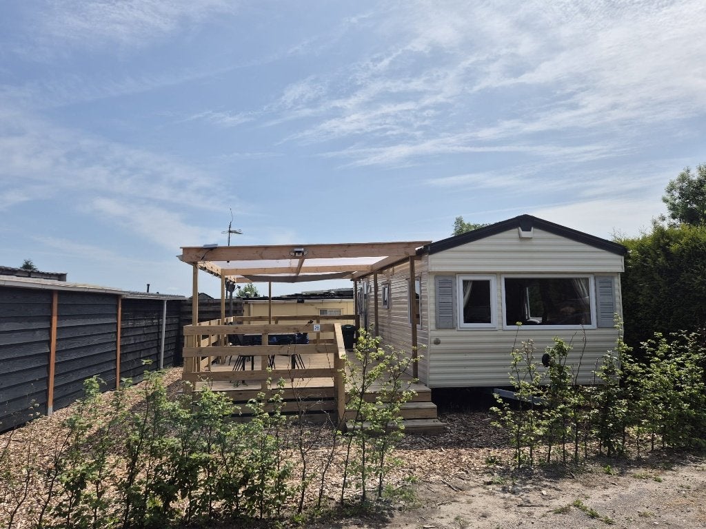 Huurcaravan NO Friesland  Rust, Natuur & Viswater