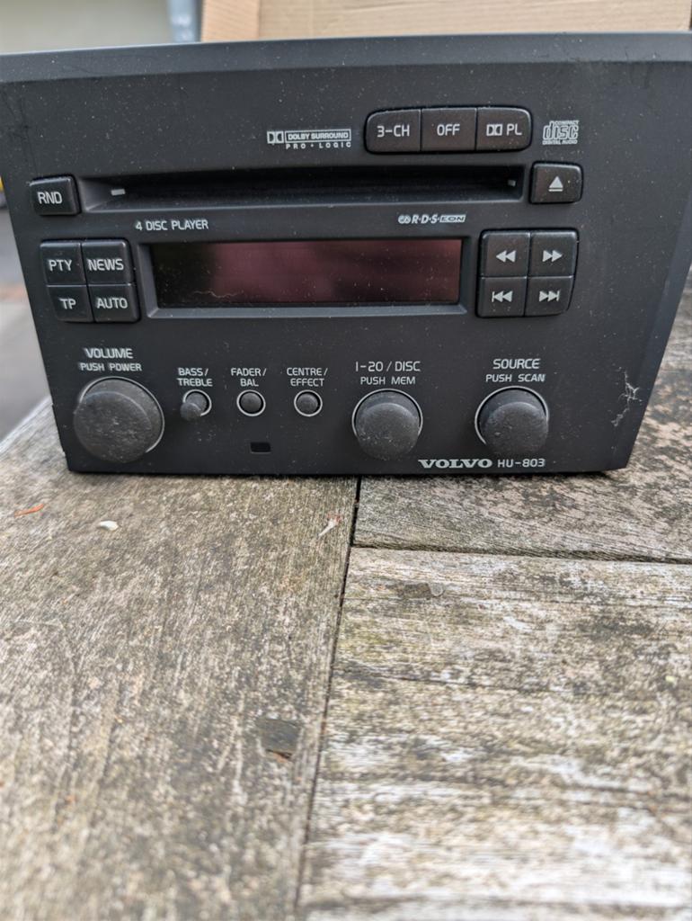 Volvo HU-803 Autoradio, Ophalen