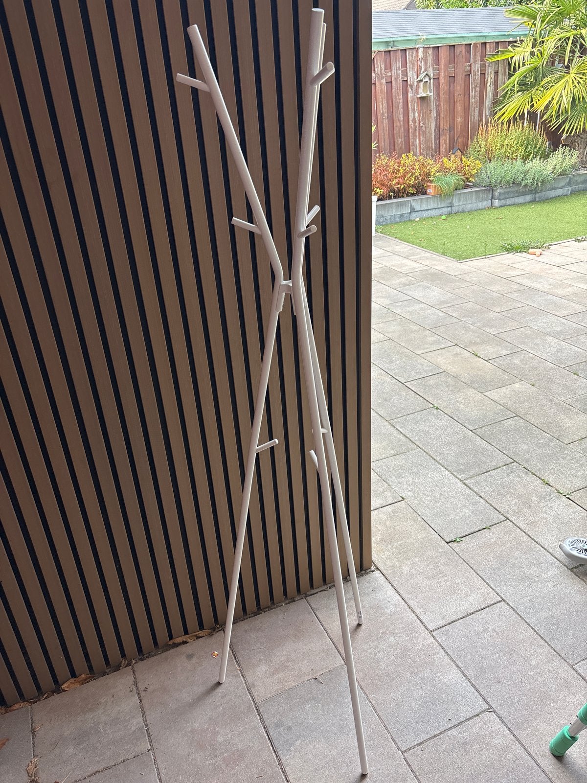 Ikea Ekrar kapstok wit 169cm hoog, nieuwstaat, Ophalen, Zo goed als nieuw, Metaal, Staande kapstok