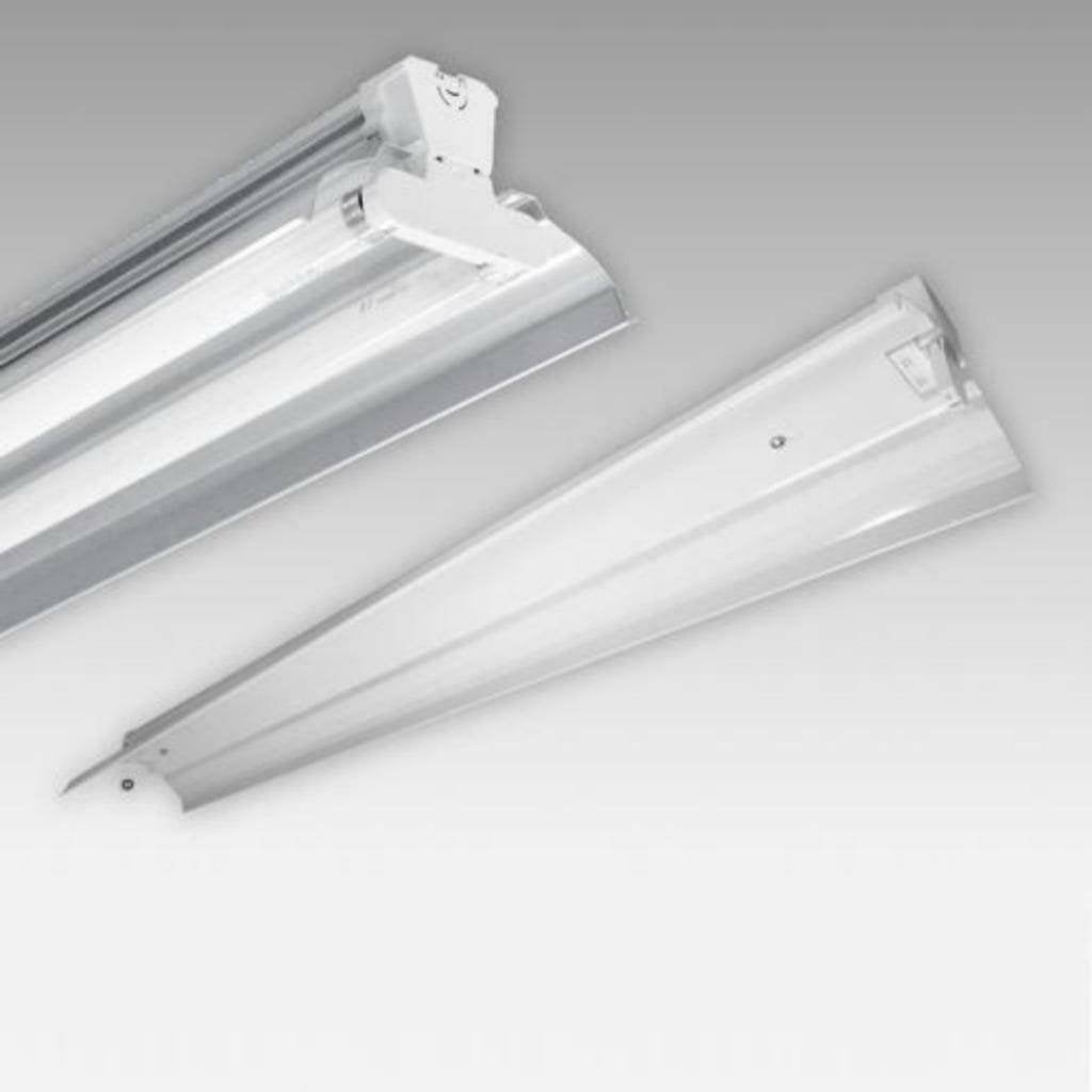 TL trogarmatuur reflector wit incl. Lampen 2x 58w, Ophalen, Zo goed als nieuw, 50 tot 200 watt, Lamp met armatuur