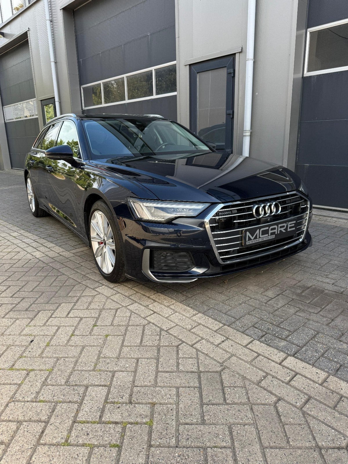 Audi A6 55 Tfsi e Quattro 367pk S Tronic 2020 Blauw BTW, Auto's, Automaat, Blauw, Plug-in hybride, Stationwagon