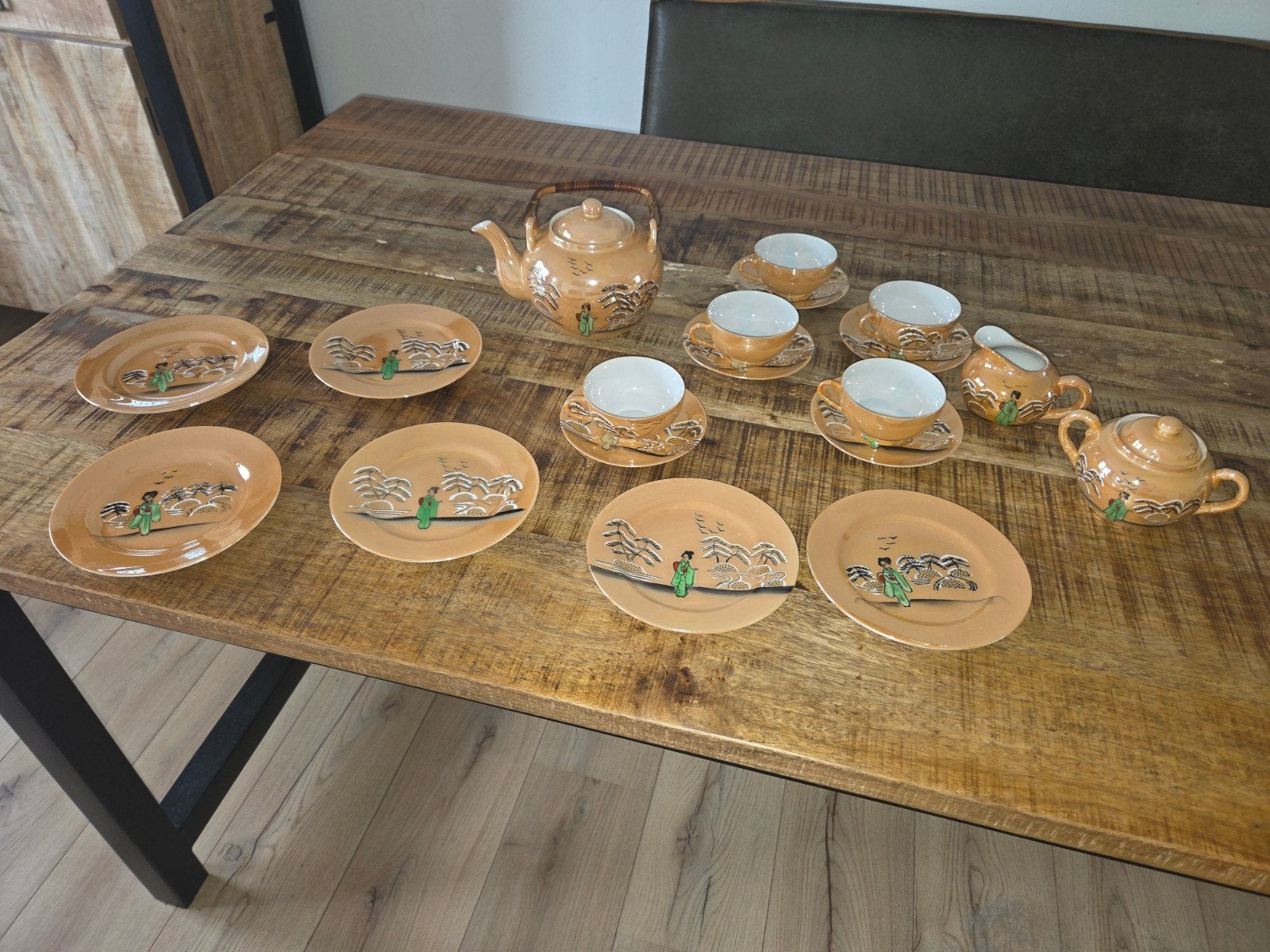 Japans porselein servies, Huis en Inrichting, Woonaccessoires | Dienbladen, Ophalen, Zo goed als nieuw, Rond, Overige materialen