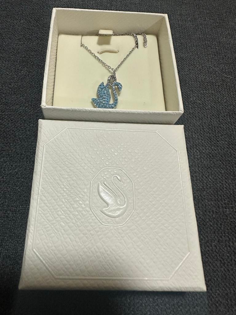 Swarovski Zwaan Hanger Ketting - Blauw Kristal, Met kristal, Overige materialen, Blauw, Ophalen of Verzenden