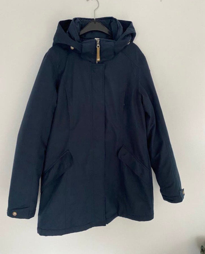 Mooie en warme winterjas in de maat L., Kleding | Dames, Verzenden, Zo goed als nieuw, Maat 42/44 (L), Blauw