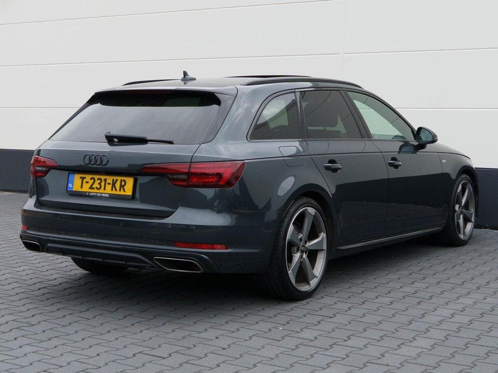 Audi A4 Avant 40 TFSI 190pk S-Line Black Edition | Panoramad, Auto's, Audi, Gebruikt, A4, Leder, 84 €/maand