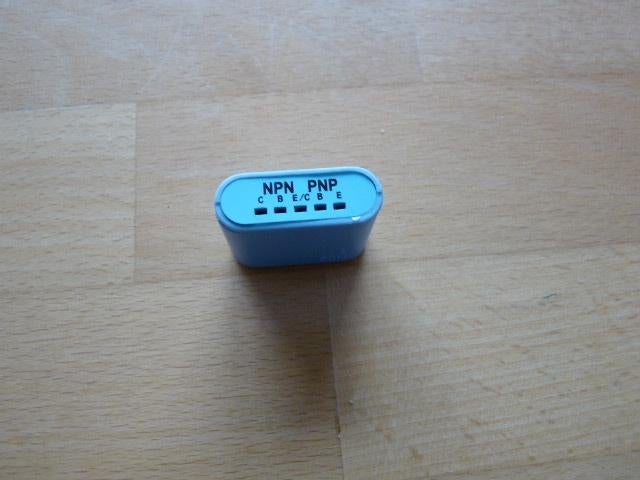 Socket voor multi-function NPN PNP Multimeter, Hobby en Vrije tijd, Elektronica-componenten, Ophalen of Verzenden, Zo goed als nieuw