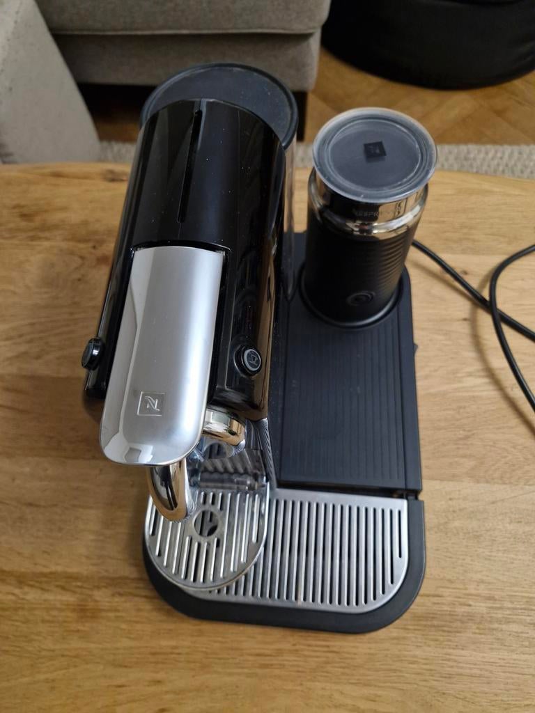 Magimix Nespresso, Koffiemachine, Ophalen of Verzenden, Zo goed als nieuw, 2 tot 4 kopjes