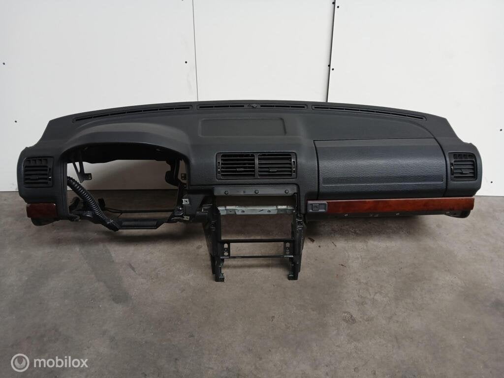 Range Rover P38 Dashboard LHD, Land Rover, Ophalen of Verzenden, Gebruikt, Land Rover