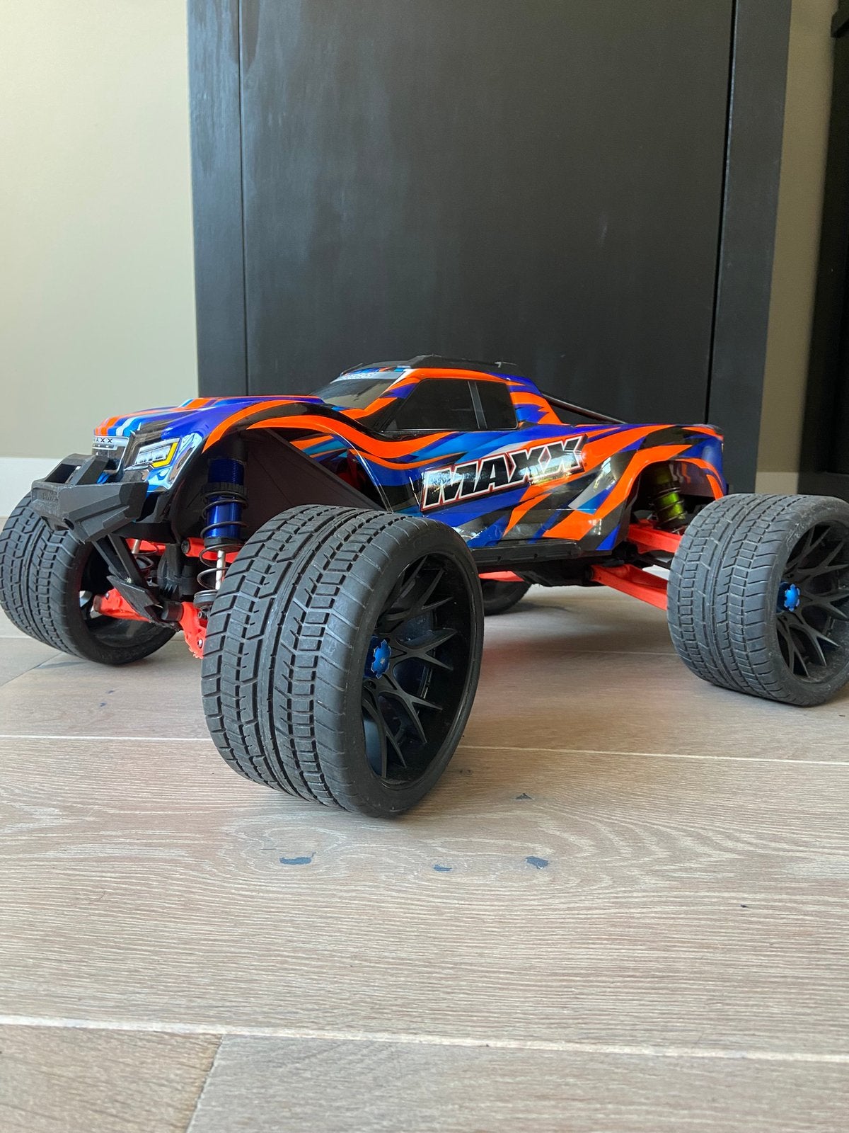 Traxxas maxx, Hobby en Vrije tijd, Modelbouw | Radiografisch | Auto's, Ophalen of Verzenden, Zo goed als nieuw, Auto offroad