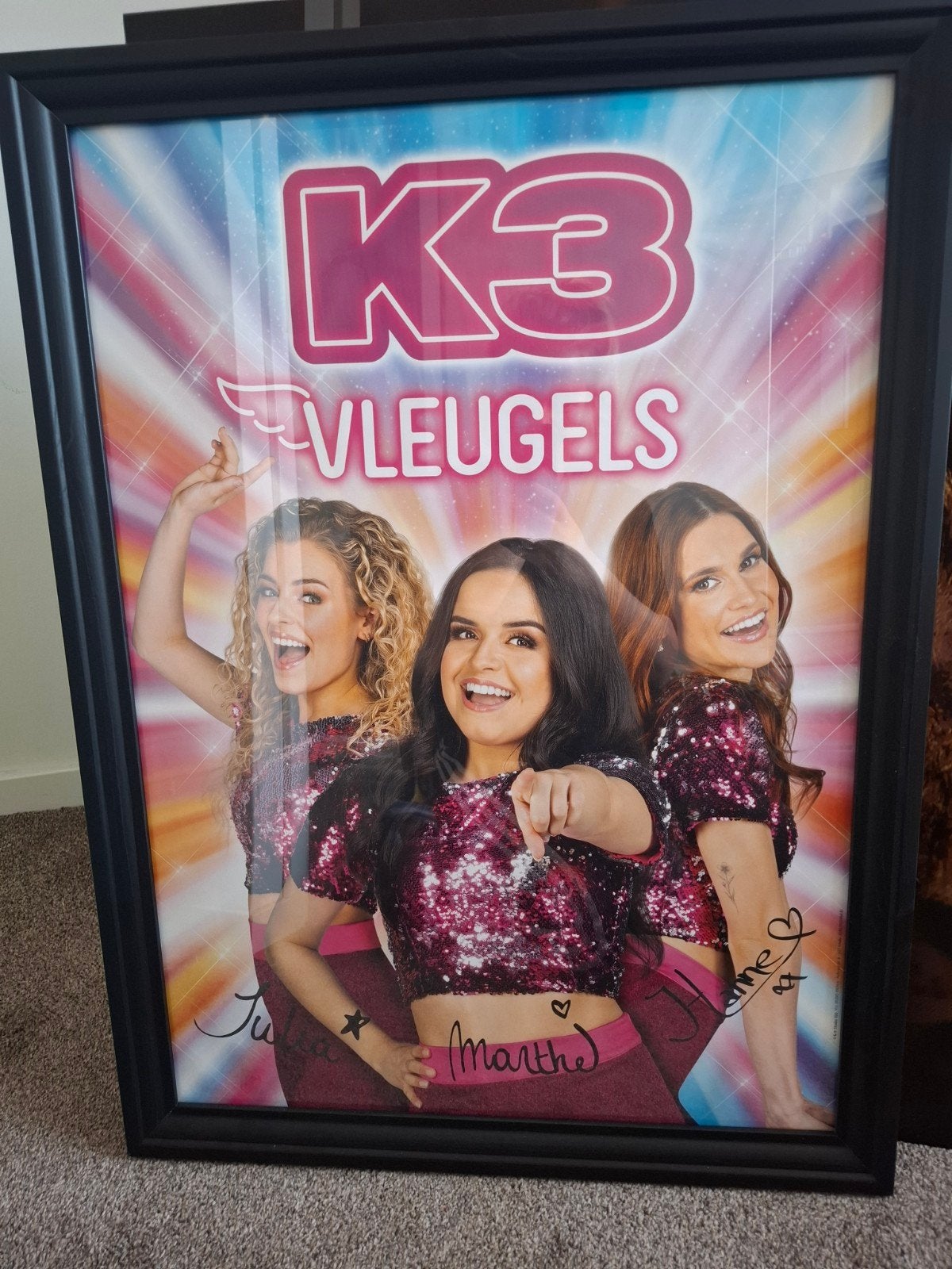 K3 Vleugels poster in lijst, Ophalen, Rechthoekig Staand, Met lijst, Zo goed als nieuw