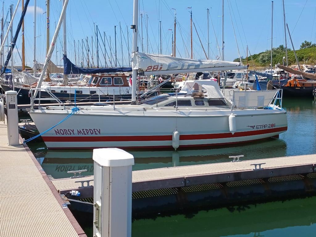 Etap 28i, Ophalen, Gebruikt, Polyester, Diesel