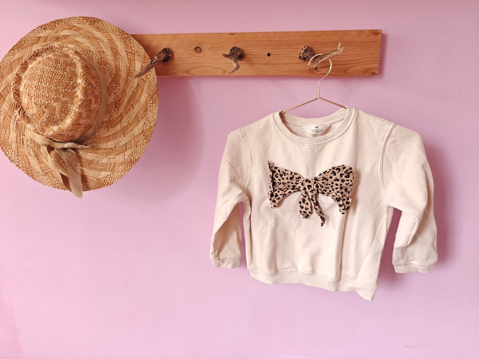 H&M Leopard Print Broekje Maat 110 en bijpassende trui, Broek, Gebruikt, Meisje, H&M